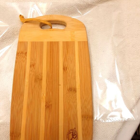 Small Totally Bamboo Cutting Board 5X9  NWOT - Picture 1 of 2